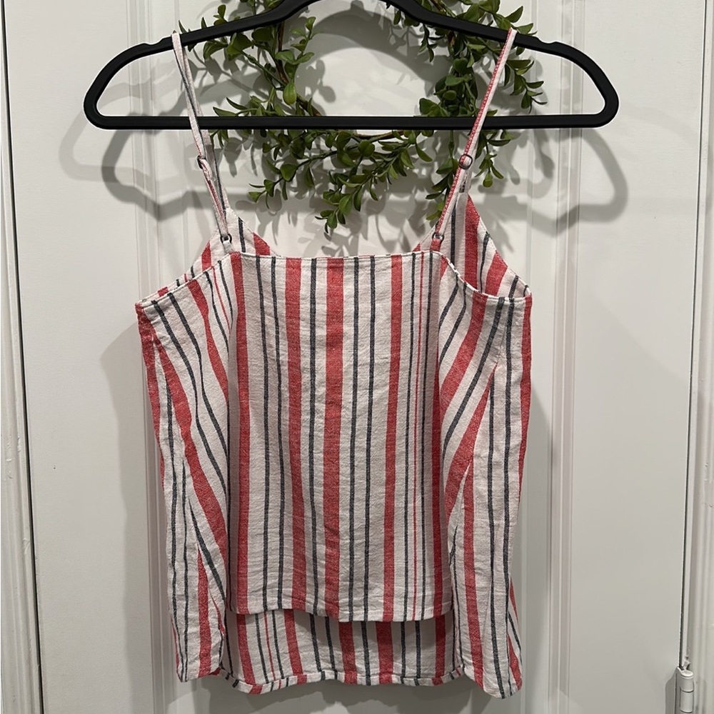 Top - Picture 3 of 4